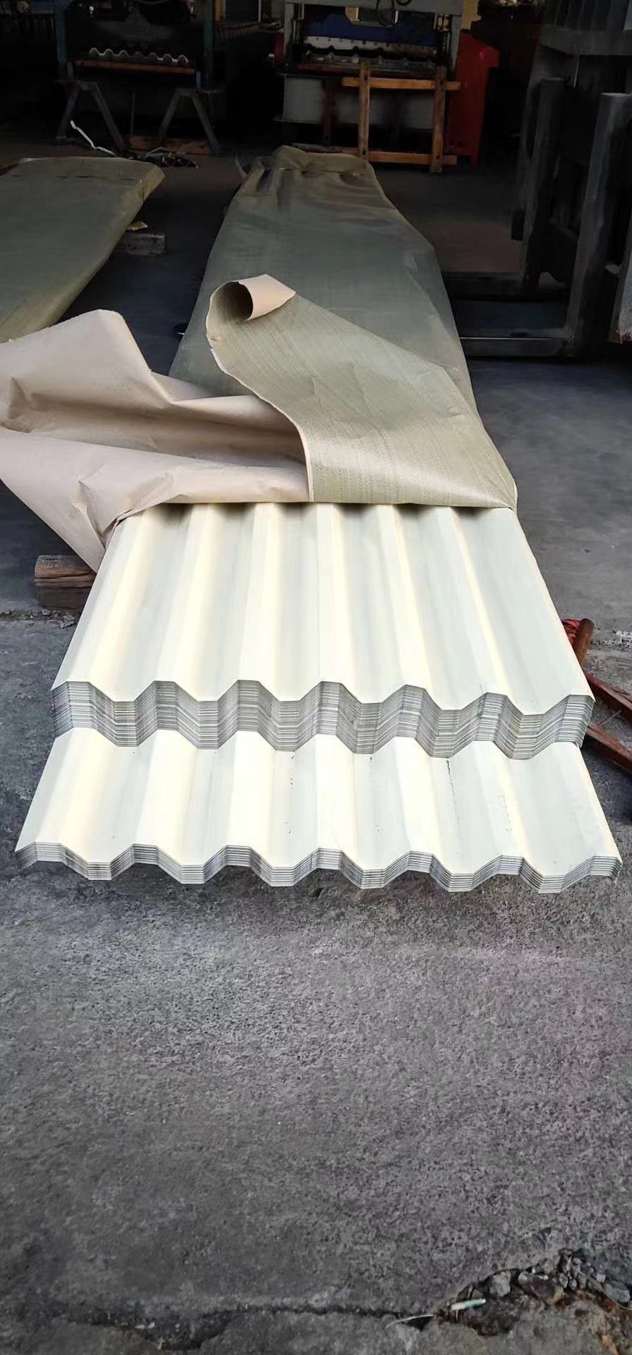 Galvanized Steel Coil Corrugated Roofing Sheet