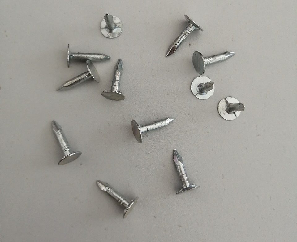 Flat Head Clout Roofing Nails